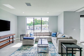 490 NW 40th Ct